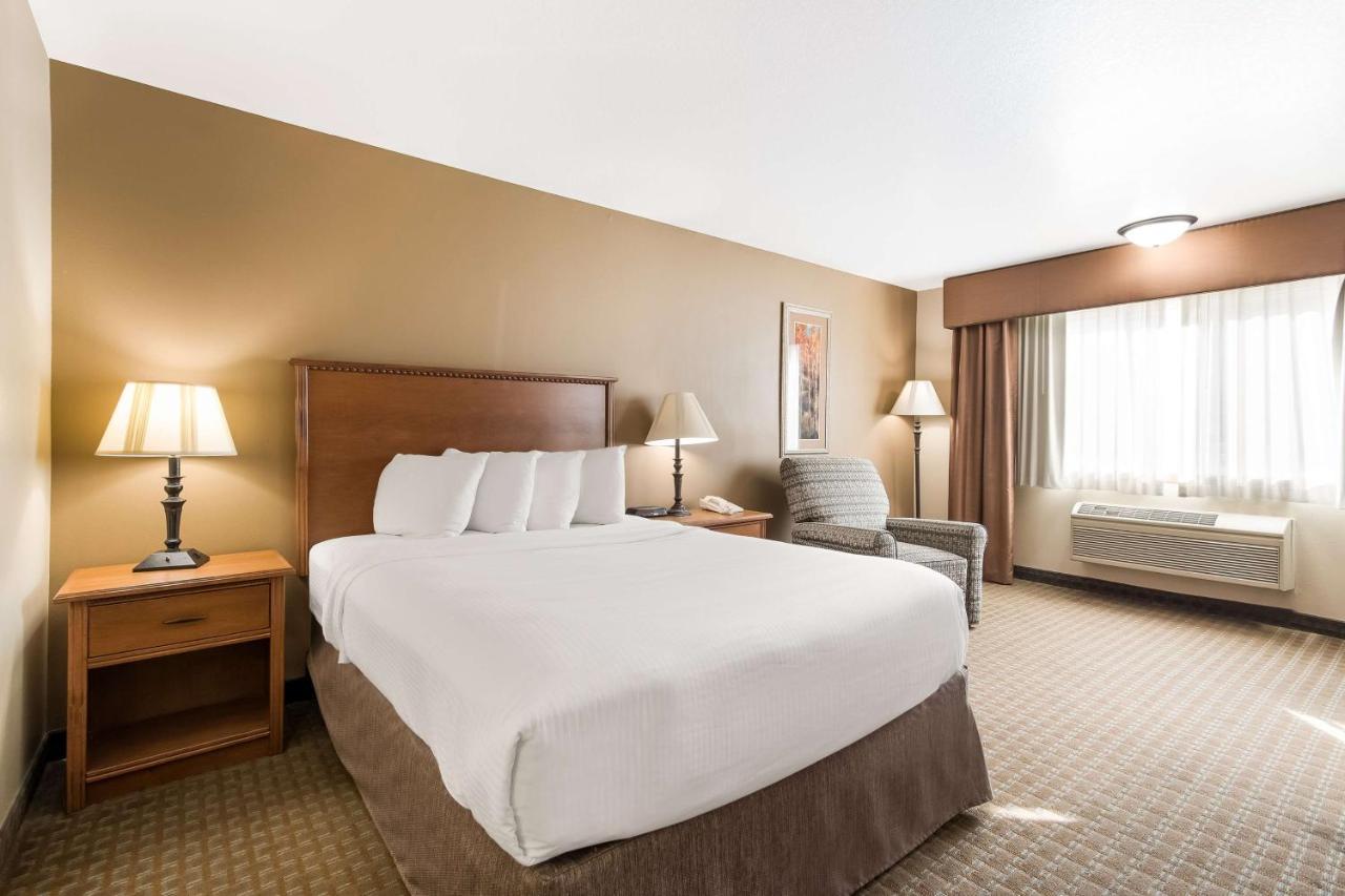 Best Western Empire Towers Sioux Falls Exterior photo